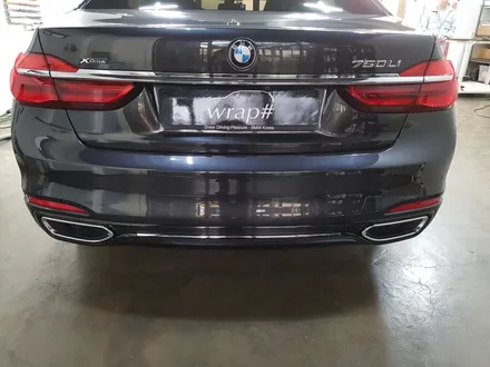 [랩샵]수원랩핑 BMW 750LI부분랩핑 포인트랩핑 크롬몰딩랩핑 크롬없애기 BMW랩핑 7시리즈랩핑 / 수원시 영통구 이의동