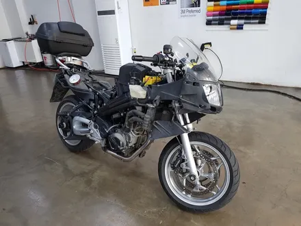 [랩샵]오토바이랩핑 BMW F800ST 전채랩핑 화이트골드스파클 오토바이데칼 오토바이PPF 오토바이포인트랩핑 오토바이헬멧PPF / 수원시 영통구 이의동