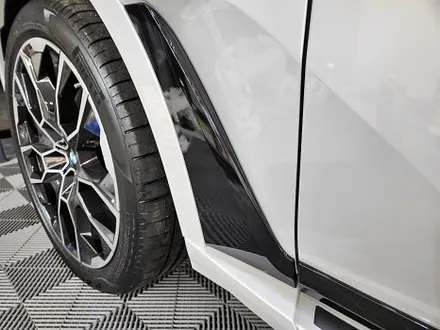 수원 광교 동탄 랩핑 BMW X7 스포츠 크롬죽이기 크롬딜리트 출장시공 윈도우몰딩 도어하단 블랙유광 / 수원시 영통구 이의동