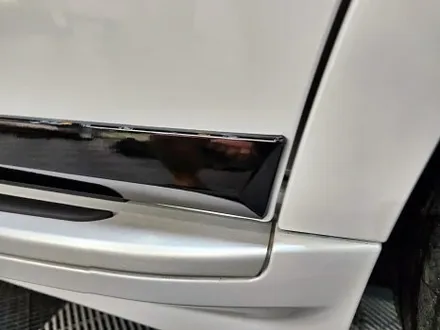 수원 광교 동탄 랩핑 BMW X7 스포츠 크롬죽이기 크롬딜리트 출장시공 윈도우몰딩 도어하단 블랙유광 / 수원시 영통구 이의동