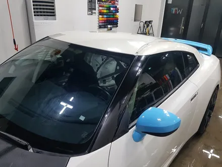 [랩샵]수원랩핑 닛산GTR35 데칼제거+루프스킨+디테일세차 / 수원시 영통구 이의동