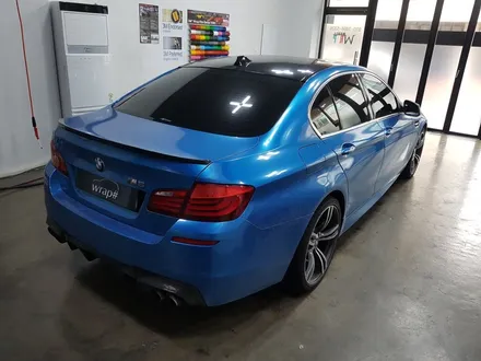 [랩샵]수원랩핑 BMW 528I전체랩핑 화이트골드스파클랩핑 5시리즈랩핑 520D전체랩핑 BMW전체랩핑 전체랩핑제거 랩핑제거 / 수원시 영통구 이의동