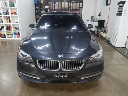 [랩샵]수원랩핑 BMW520D그릴랩핑 BMW그릴랩핑 BMW랩핑 BMW포인트랩핑 BMW부분랩핑 / 수원시 영통구 이의동