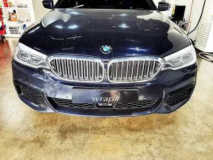 [랩샵][수원랩핑] BMW G30 520D그릴랩핑+휀다덕트랩핑 / 수원시 영통구 이의동
