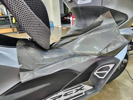 혼다 PCX125 바이크튜닝 홀로그램 싸이키델릭 전체랩핑 1인시공 고퀄리티 바이크 랩핑 스쿠터 튜닝 / 수원시 영통구 이의동