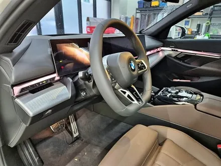 수원 광교 BMW G60 520I 5시리즈 실내 하이그로시 디스플레이 신차패키지 전체 PPF / 수원시 영통구 이의동