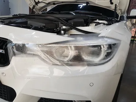 [랩샵]수원랩핑 BMW F30 320D 루프스킨 그릴랩핑 M퍼포먼스사이드데칼 라이트PPF 320D그릴랩핑 BMW루프스킨 F30사이드미러랩핑 BMW라이트PPF / 수원시 영통구 이의동