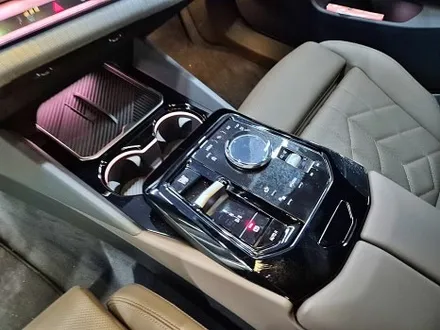 수원 광교 BMW G60 520I 5시리즈 실내 하이그로시 디스플레이 신차패키지 전체 PPF / 수원시 영통구 이의동