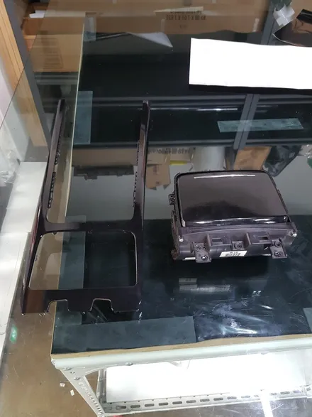 [랩샵]수원랩핑 에쿠스실내랩핑 에쿠스랩핑 에쿠스포인트랩핑 실내랩핑 실내몰딩랩핑 / 수원시 영통구 이의동