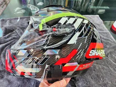 샤크헬멧 SHARK RACE R PRO카본헬멧 전체PPF 헬멧PPF 헬멧랩핑 헬멧데칼 카본헬멧PPF 맛집고퀄리티 PPF맛집 1인시공 / 수원시 영통구 이의동