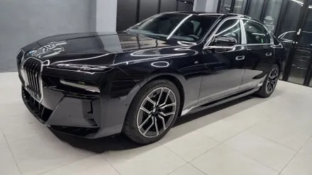 BMW i7 하단 투톤(듀오톤) 랩핑 / BMW / i7 / 경기도 고양시