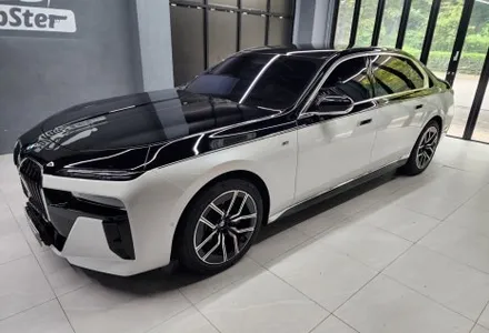 랩스터 BMW i7 상단 블랙 투톤 랩핑 / 고양 신원동