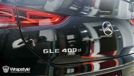 벤츠 GLE 400d 블랙 메탈릭 랩핑으로 세련미를 얻었습니다 / 김포시 마산동
