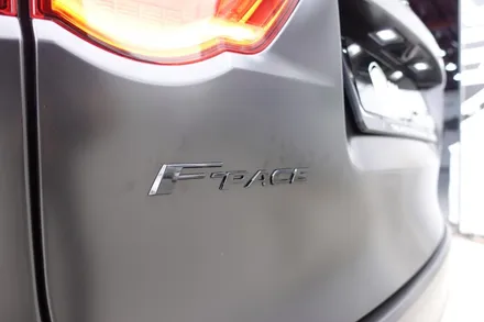[랩스타일 코리아] 재규어 전문 랩핑센터, 재규어 F-PACE - 사틴블랙 전체 랩핑 / 김포시 마산동