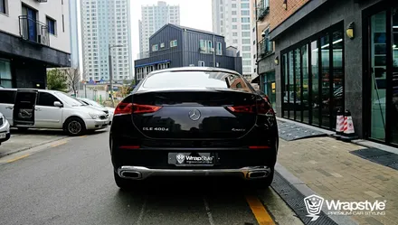 벤츠 GLE 400d 블랙 메탈릭 랩핑으로 세련미를 얻었습니다 / 김포시 마산동