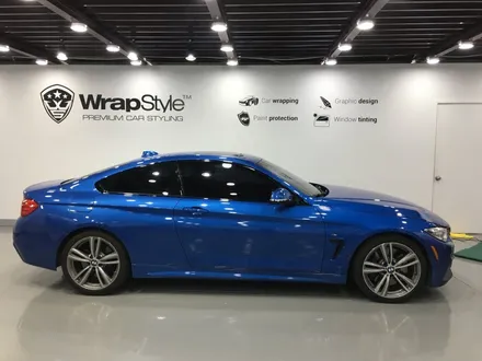 [랩스타일 코리아] BMW 4시리즈 인기 랩핑 아이템, 앞범퍼 부분랩핑 및 키드니그릴 랩핑, 루프스킨 시공 / 김포시 마산동