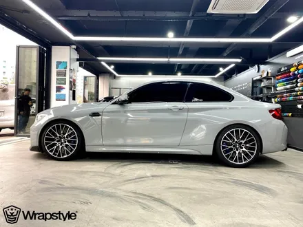 BMW M2 이노즈텍 랩핑, 사고로 부분만 다시 시공했어요 / 김포시 마산동