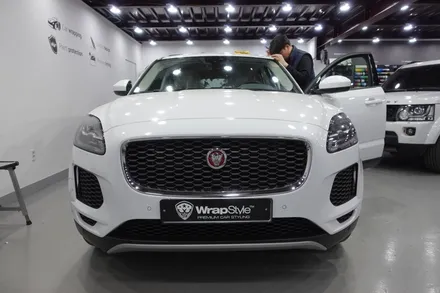 [랩스타일 코리아] 대중적이지 않아서 더 매혹적인 재규어, JAGUAR E-PACE 블랙팩 만들기. (재규어 E페이스 루프스킨, 부분랩핑) / 김포시 마산동