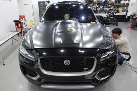 [랩스타일 코리아] 재규어 전문 랩핑센터, 재규어 F-PACE - 사틴블랙 전체 랩핑 / 김포시 마산동
