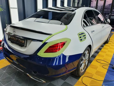 부산랩핑 벤츠 C220d 전체랩핑 보험수리 / 부산 강서구 범방동