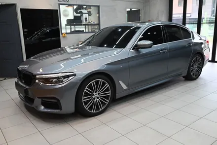 bmw 5시리즈 g30 크롬 죽이기 랩핑 완료! / 수원시 영통구 원천동