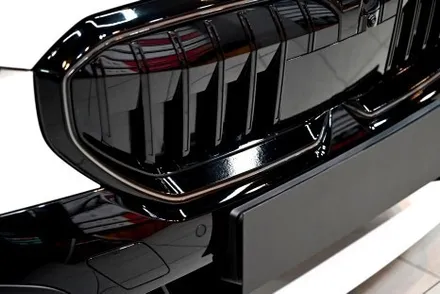BMW 5시리즈 완성은 블랙! 그릴 랩핑으로 완성하는 시크한 드레스업! / 수원시 영통구 원천동