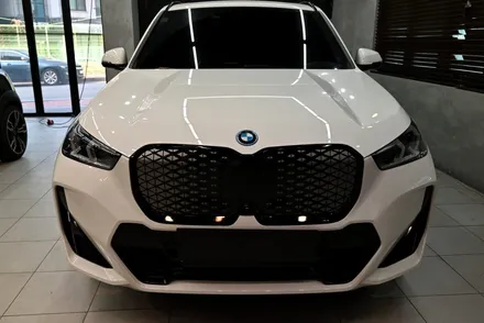 BMW ix1 키드니 그릴 랩핑 전후 차이, / 수원시 영통구 원천동