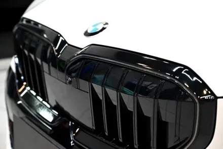 BMW 5시리즈 완성은 블랙! 그릴 랩핑으로 완성하는 시크한 드레스업! / 수원시 영통구 원천동