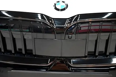 BMW 5시리즈 완성은 블랙! 그릴 랩핑으로 완성하는 시크한 드레스업! / 수원시 영통구 원천동