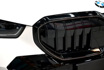 BMW 5시리즈 완성은 블랙! 그릴 랩핑으로 완성하는 시크한 드레스업! / 수원시 영통구 원천동