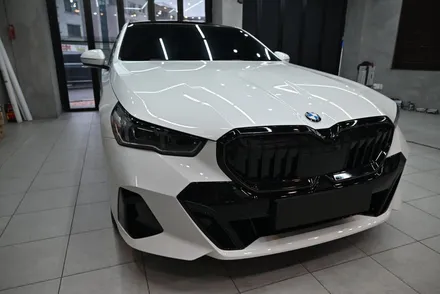 BMW 5시리즈 완성은 블랙! 그릴 랩핑으로 완성하는 시크한 드레스업! / 수원시 영통구 원천동