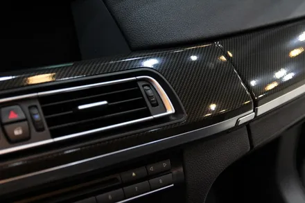 bmw 7시리즈 F01 수원랩핑 실내 우드를 카본으로! / 수원시 영통구 원천동
