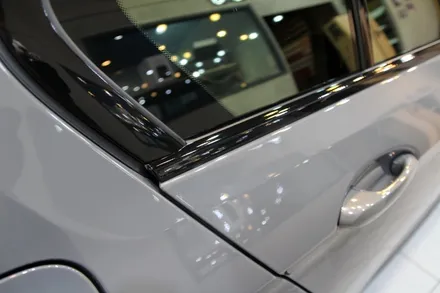 BMW 5시리즈 530i 루프스킨 윈도 테두리 크롬 죽이기 랩핑으로 스포티하게! / 수원시 영통구 원천동
