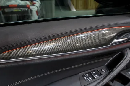 BMW G30 실내랩핑으로 리얼카본 연출 해봤어요! / 수원시 영통구 원천동
