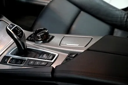 BMW F10 실내 랩핑으로 우드그레인 삭제 / 수원시 영통구 원천동