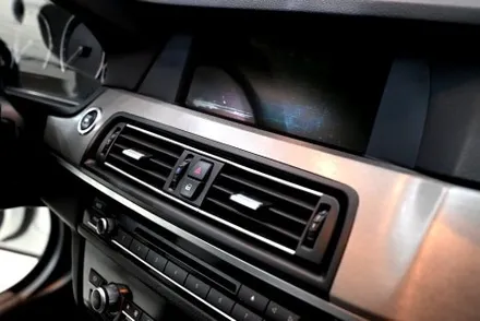BMW F10 실내 랩핑으로 우드그레인 삭제 / 수원시 영통구 원천동