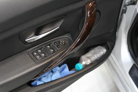 BMW 실내 랩핑 이렇게 합니다! / 수원시 영통구 원천동