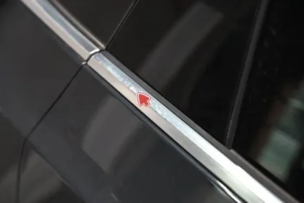 수원 말리부 크롬죽이기, 그릴 윈도 몰딩 도어 손잡이 랩핑 시공기 / 수원시 영통구 원천동