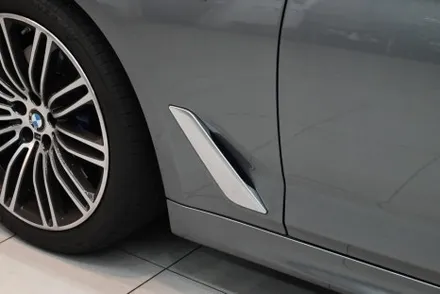 bmw 5시리즈 g30 크롬 죽이기 랩핑 완료! / 수원시 영통구 원천동