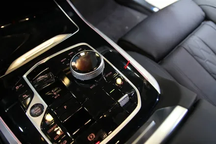 BMW X7 실내 랩핑 하이그로시 탈출! / 수원시 영통구 원천동