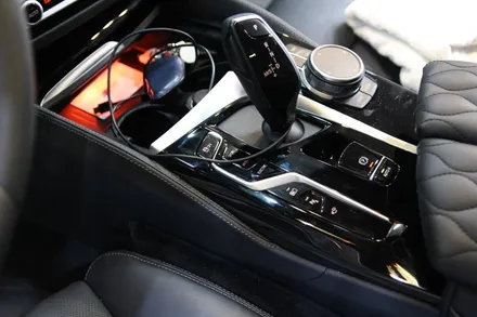 BMW 5시리즈 매트릭스 블랙 실내 랩핑 리뷰! / 수원시 영통구 원천동