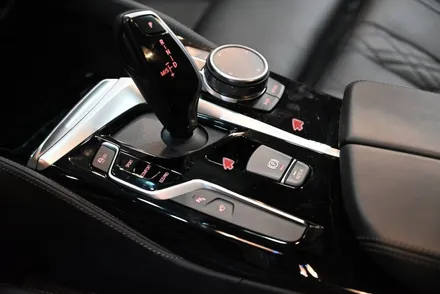BMW 5시리즈 자동차 실내랩핑 하는 이유? / 수원시 영통구 원천동