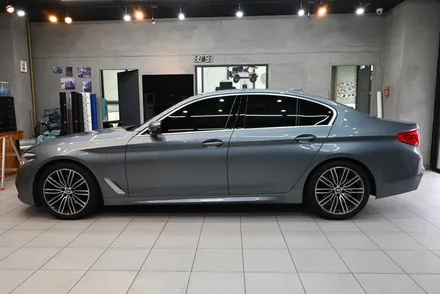 bmw 5시리즈 g30 크롬 죽이기 랩핑 완료! / 수원시 영통구 원천동