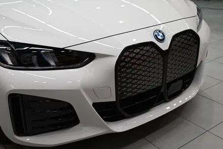 BMW 4시리즈 랩핑으로 블랙 그릴 완성. / 수원시 영통구 원천동
