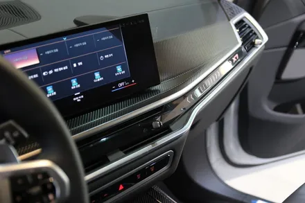 BMW X7 실내 랩핑 하이그로시 탈출! / 수원시 영통구 원천동