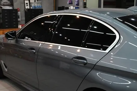bmw 5시리즈 g30 크롬 죽이기 랩핑 완료! / 수원시 영통구 원천동