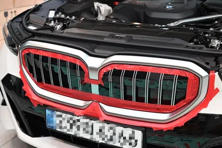 BMW 5시리즈 완성은 블랙! 그릴 랩핑으로 완성하는 시크한 드레스업! / 수원시 영통구 원천동