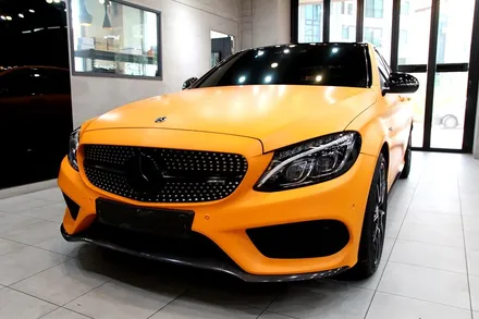 벤츠 C43 AMG 오렌지 컬러로 산뜻한 전체랩핑. / 수원시 영통구 원천동