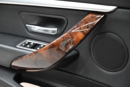 BMW F30 3시리즈 실내 랩핑 카본으로 스포티한 분위기 연출! / 수원시 영통구 원천동