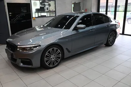 bmw 5시리즈 g30 크롬 죽이기 랩핑 완료! / 수원시 영통구 원천동